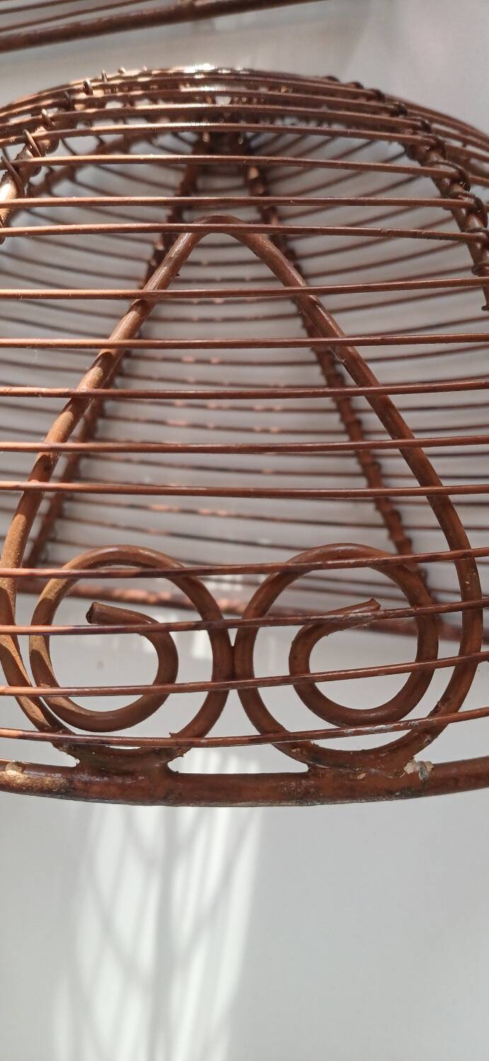 Wall-mounted plant baskets