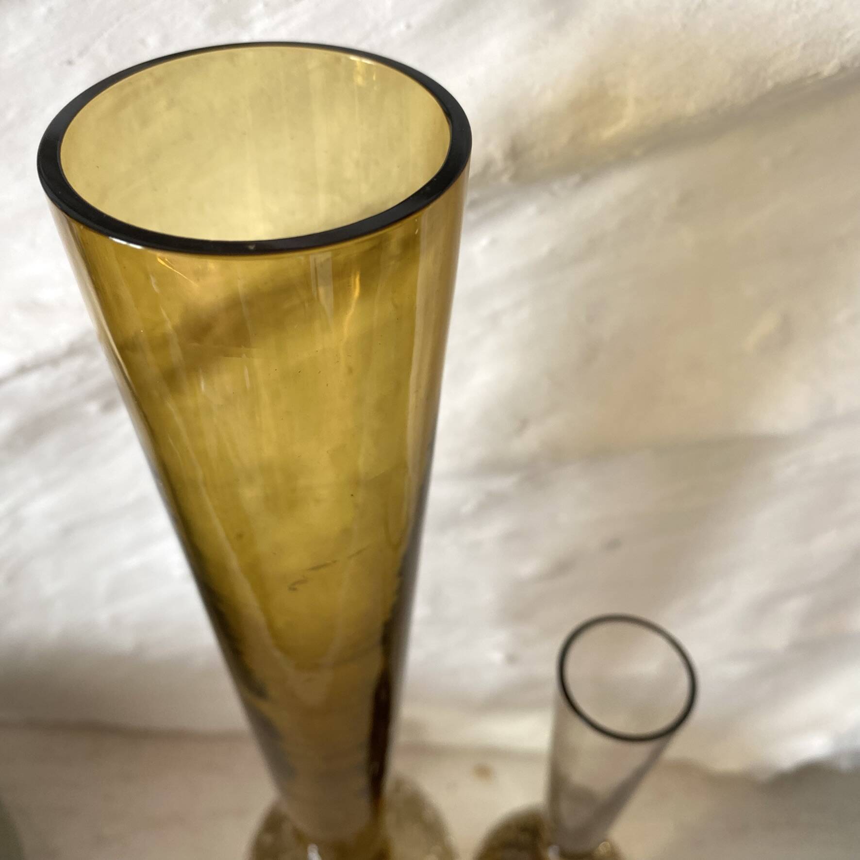 Soliflores vintage en verre bullé teinté