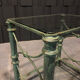 Table d’appoint en fer et verre patine antique