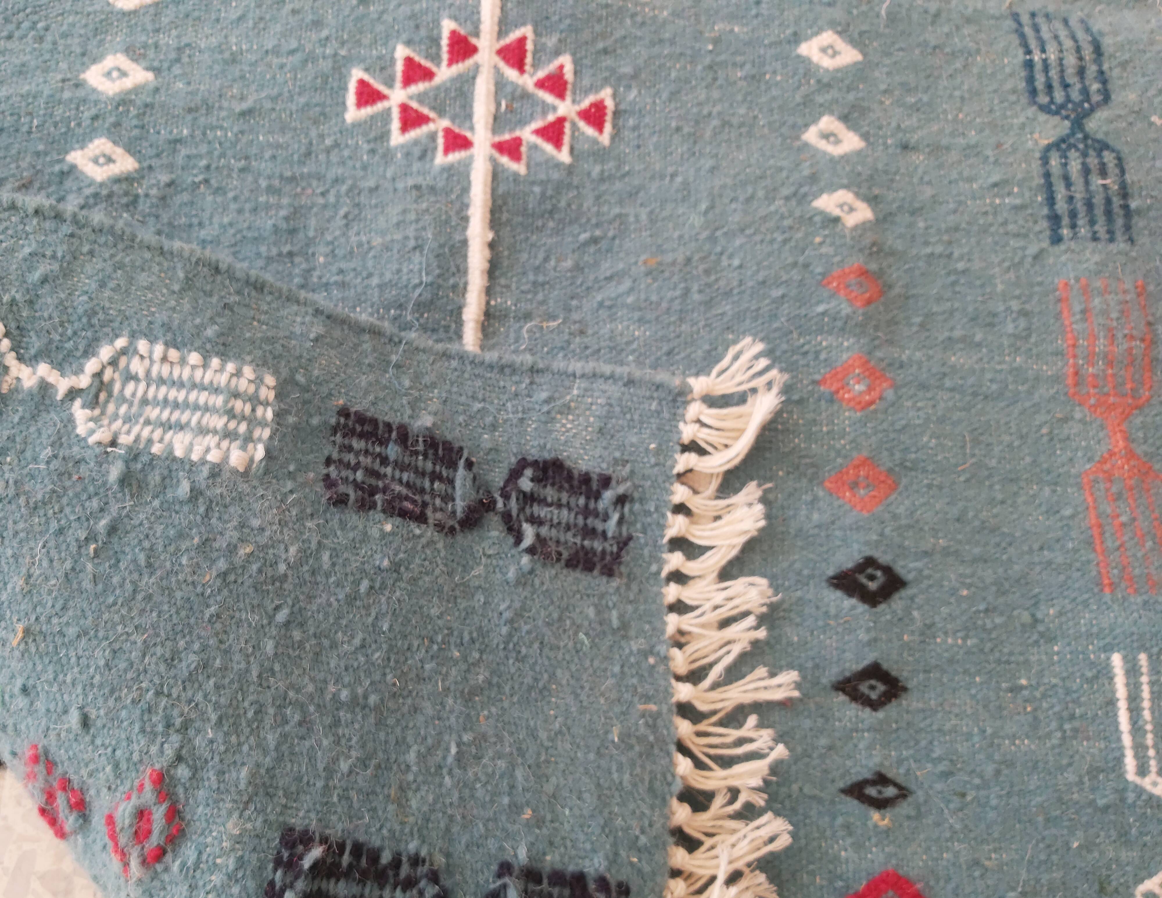 Handmade blue kilim carpet in pure wool 123cm x 67cm