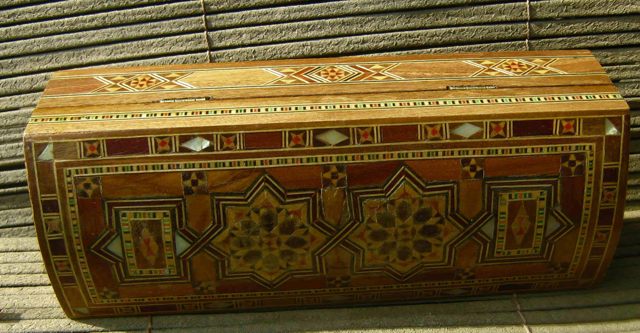 Boite bois marqueterie et nacre