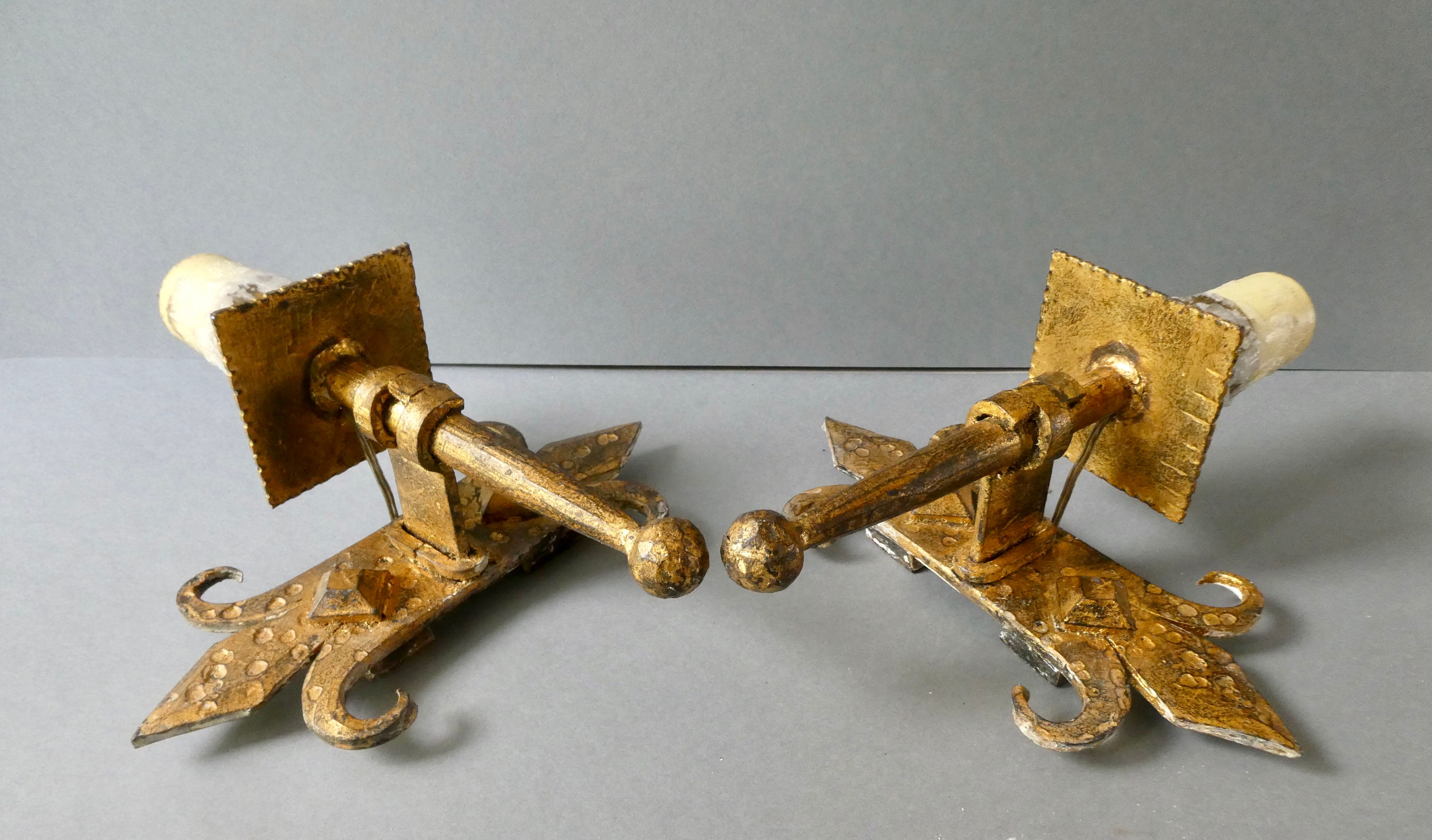 Pair of gold metal wall lamps Ferro Arte, 60s-70s