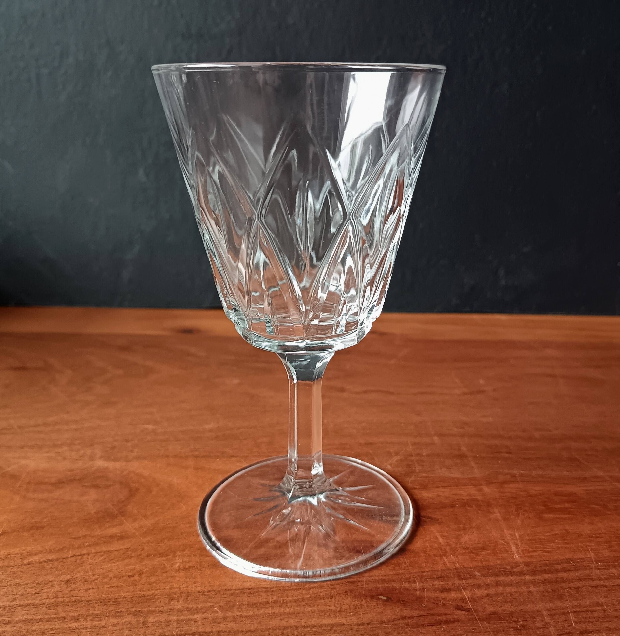 6 large champagne glasses vmc reims "champagne" pattern vintage france