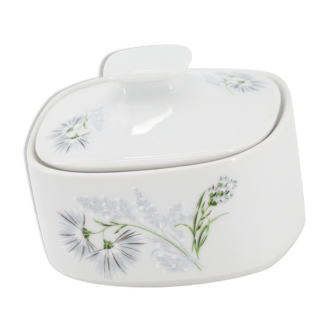 Limoges porcelain jewelry box