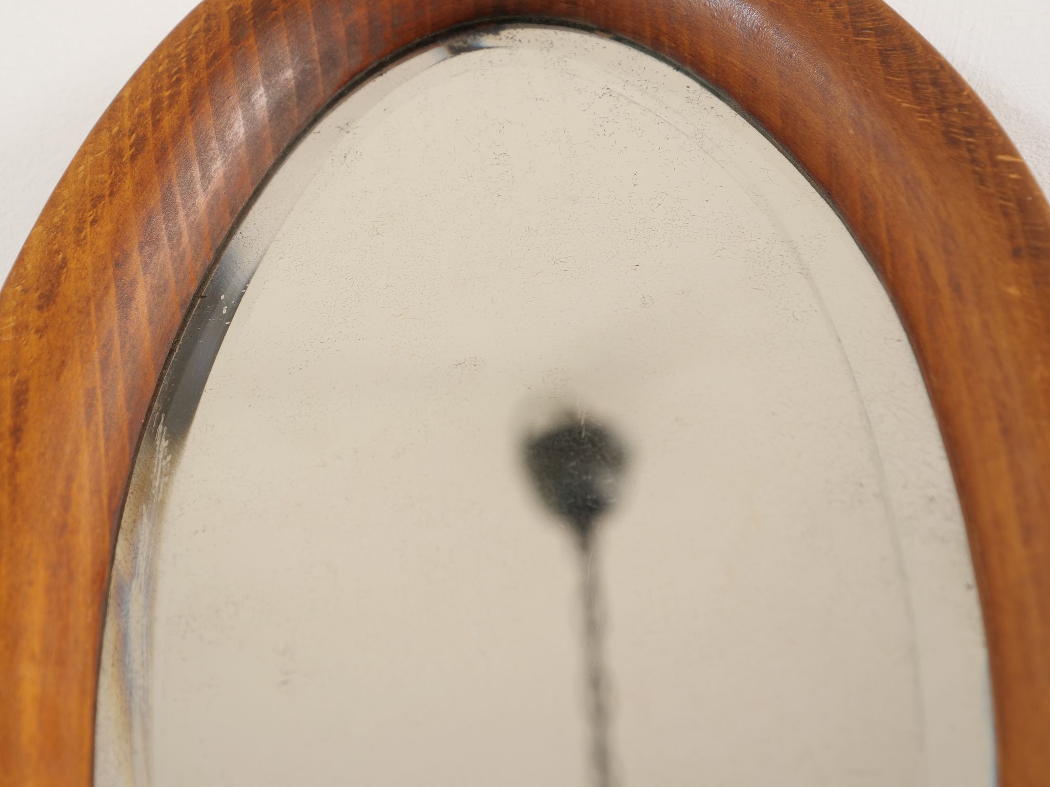 Miroir ovale en bois d'artisan 28x49cm