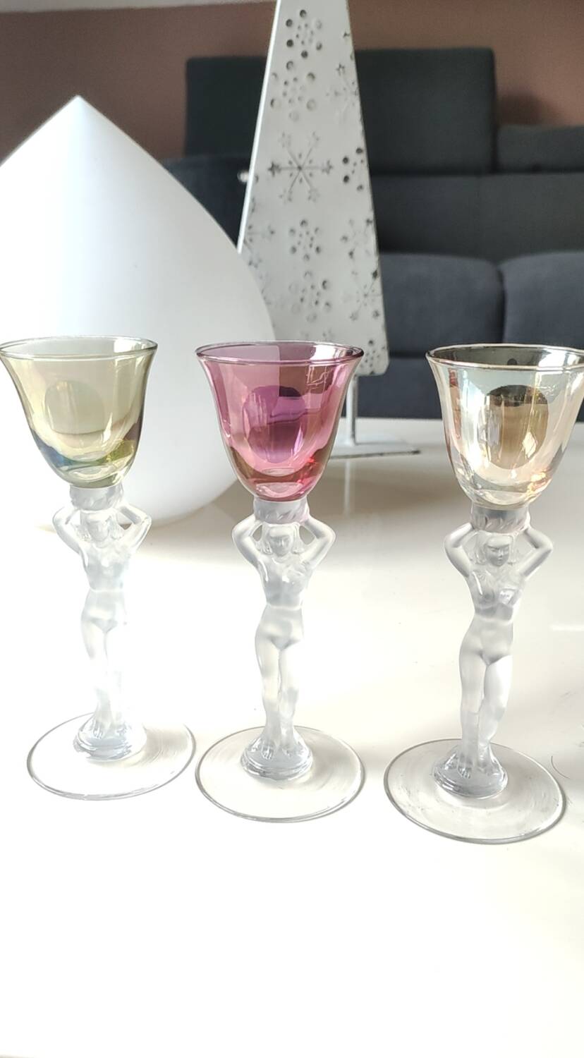 Set of 3 iridescent glasses/Caryatids/Venus base. Royal Bayel Crystal.