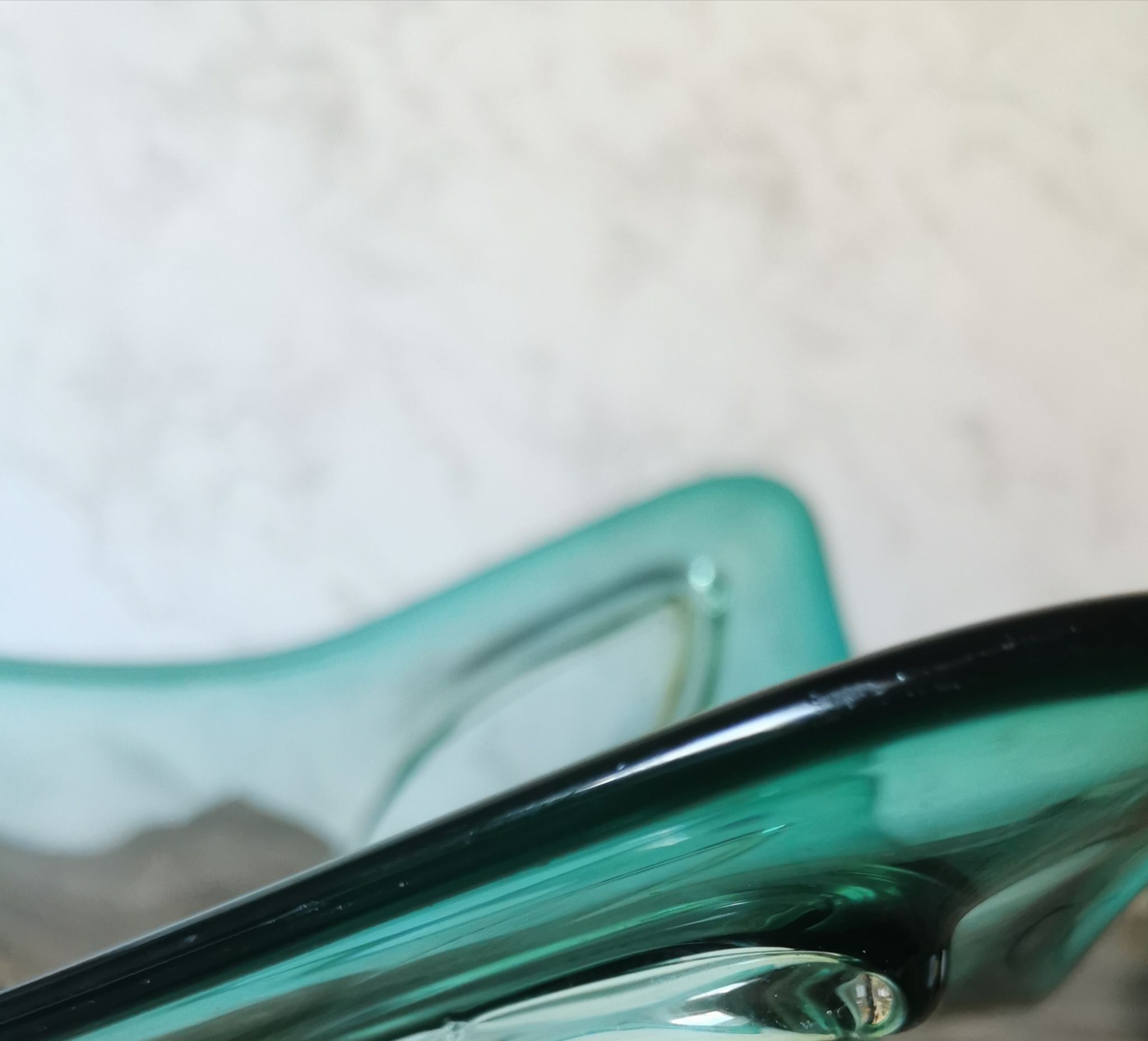 Large amber and green glass cup