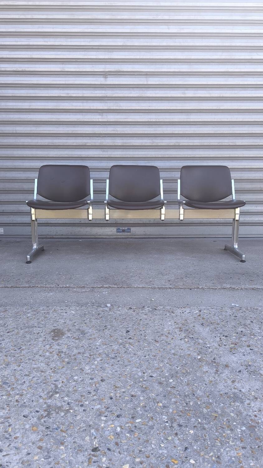 Giancarlo Pirelli bench Castelli model for anonima