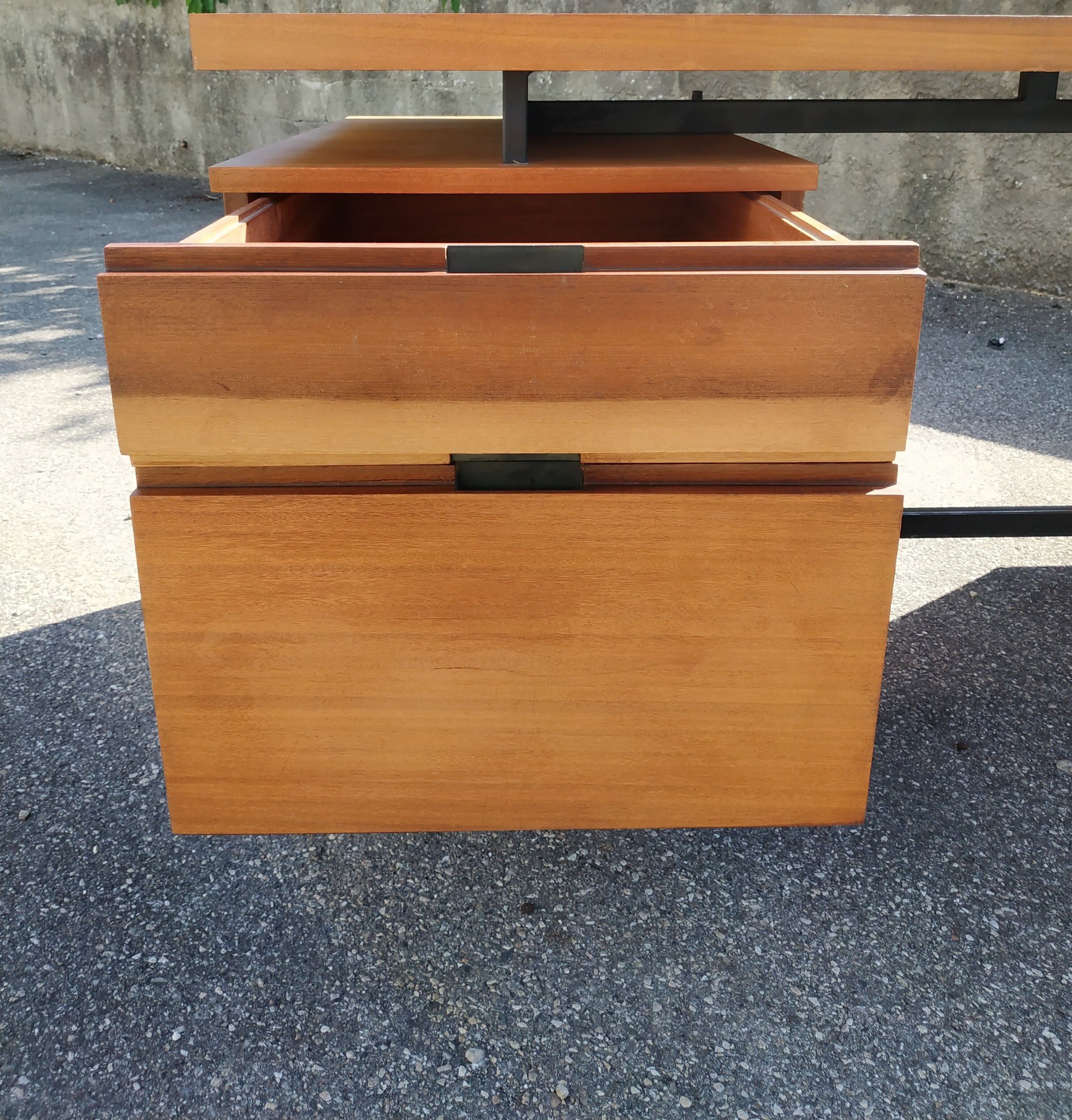 Desk by Pierre Guariche Minvielle edition 1950