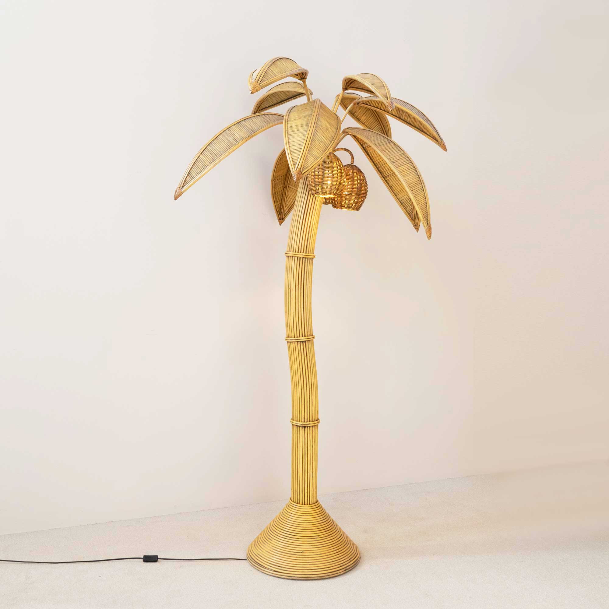 Lampadaire palmier vintage en rotin