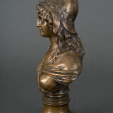 Bronze bust on shower stand XIXth representing Marianne Brown patina