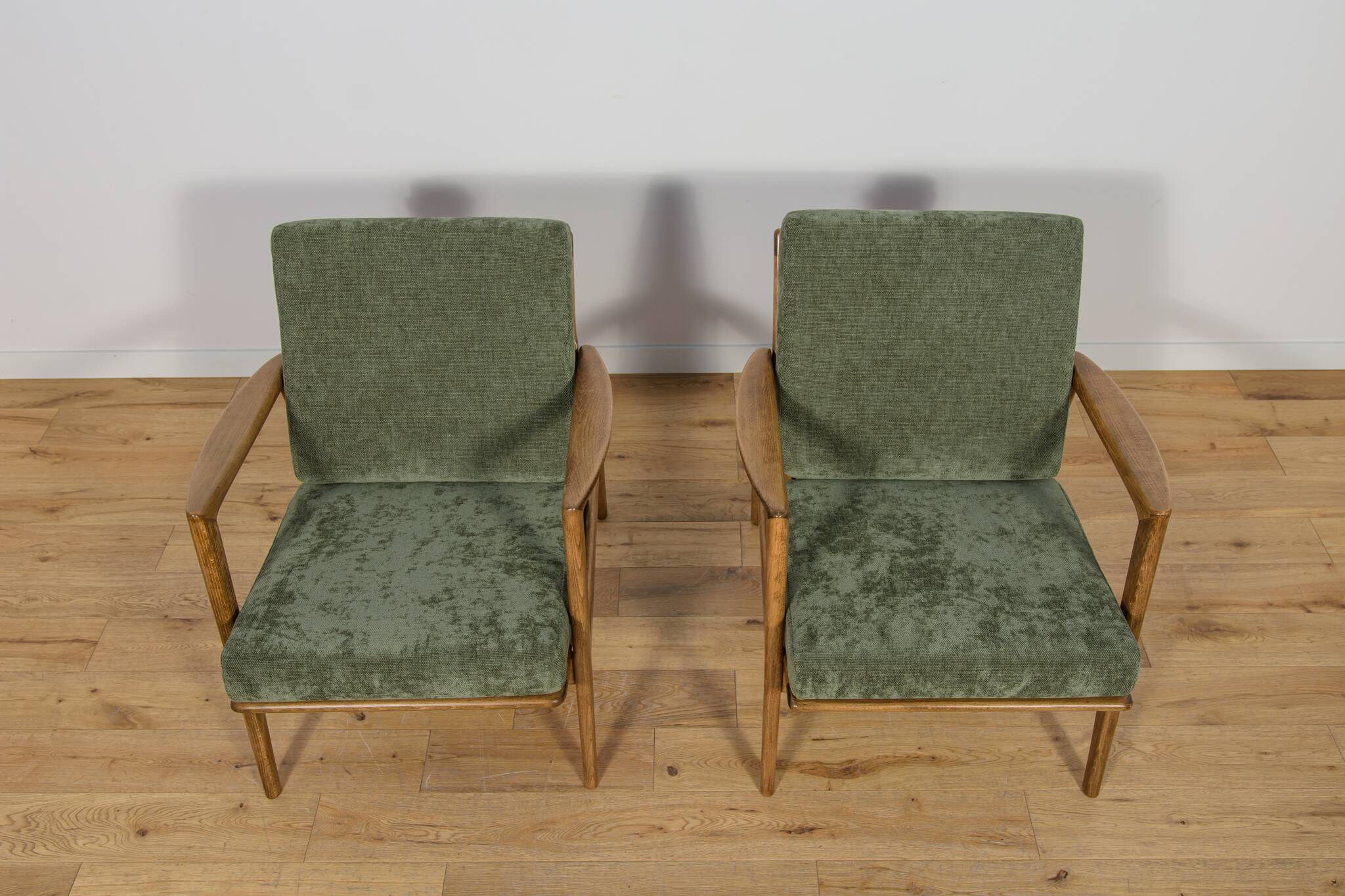 Model 300-139 Armchairs from Swarzędz Factory, 1960s, Set of 2