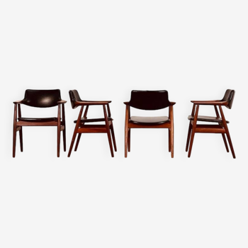 Un ensemble de quatre ou six chaises de salle à manger Svend Aage Eriksen modèle Gm11, 1960