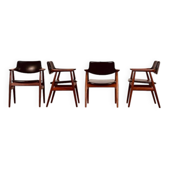 Un ensemble de quatre ou six chaises de salle à manger Svend Aage Eriksen modèle Gm11, 1960