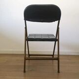 Pair of folding chairs 70