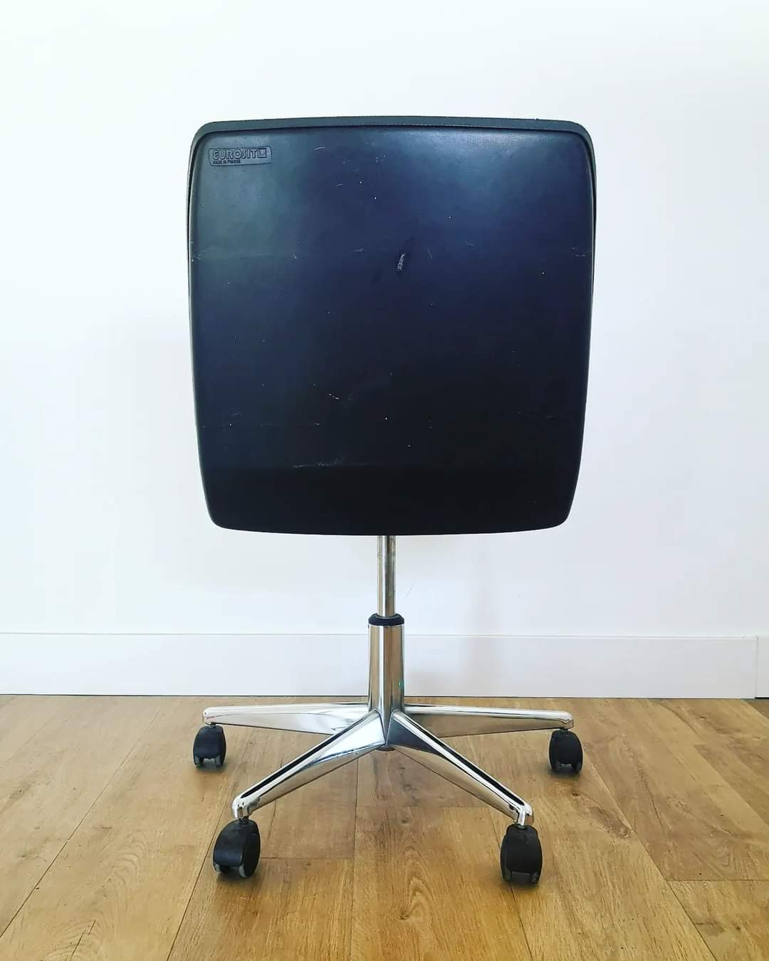 Office armchair Eurosit orange fabric