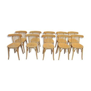 lot de 10 anciennes chaises