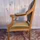 Fauteuil de bureau de style Louis XVI en cuir