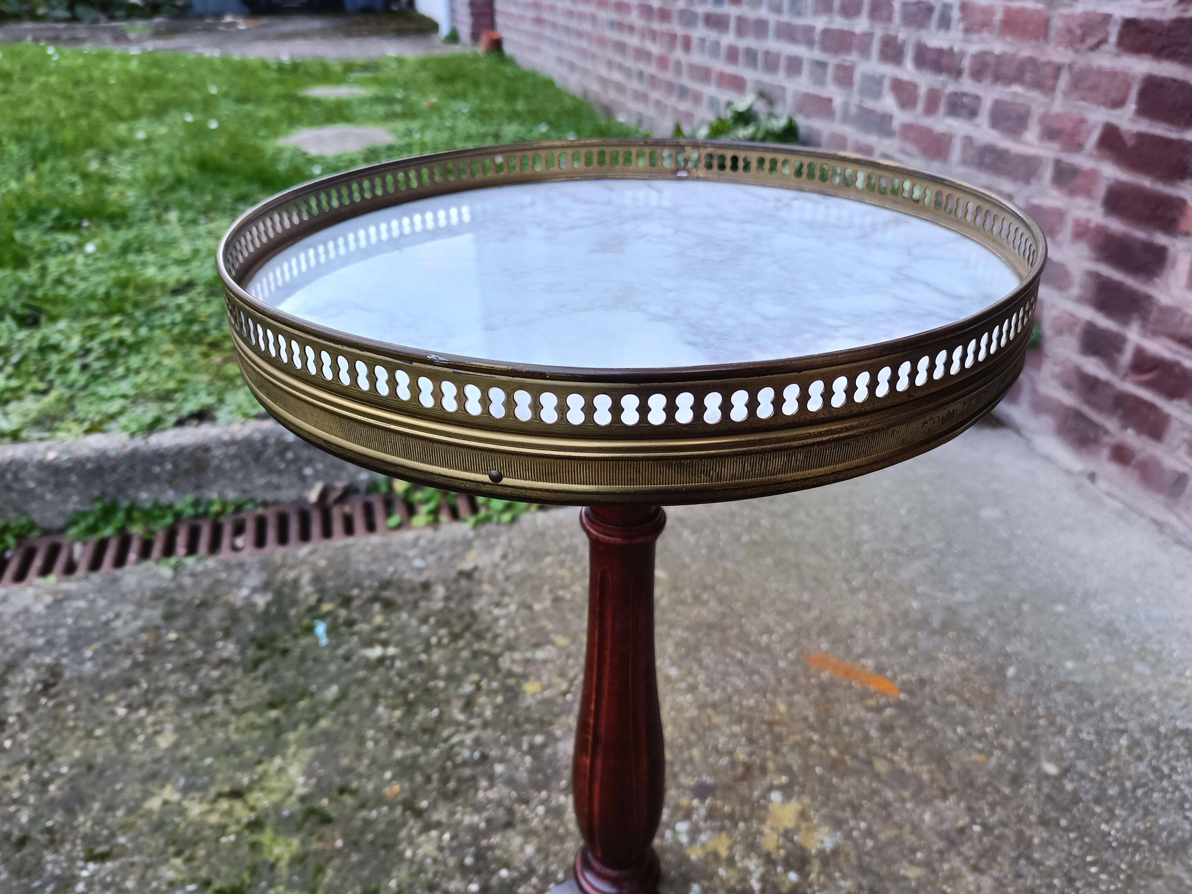 Marble table side or table pedestal table