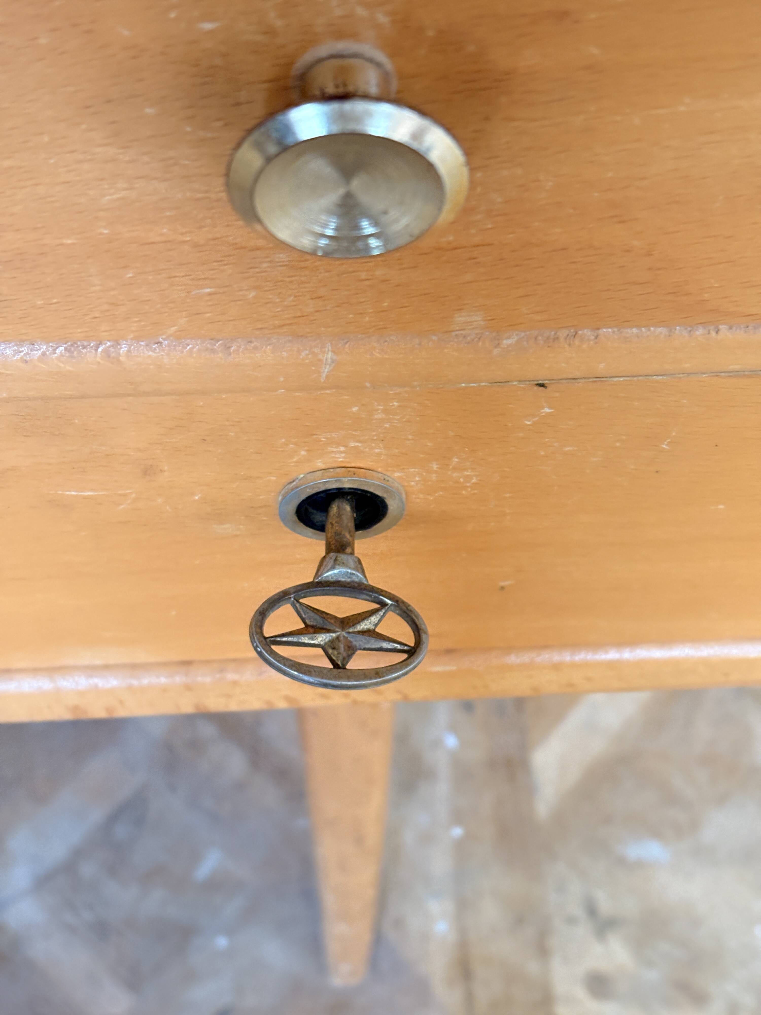 Bureau adulte pieds compas