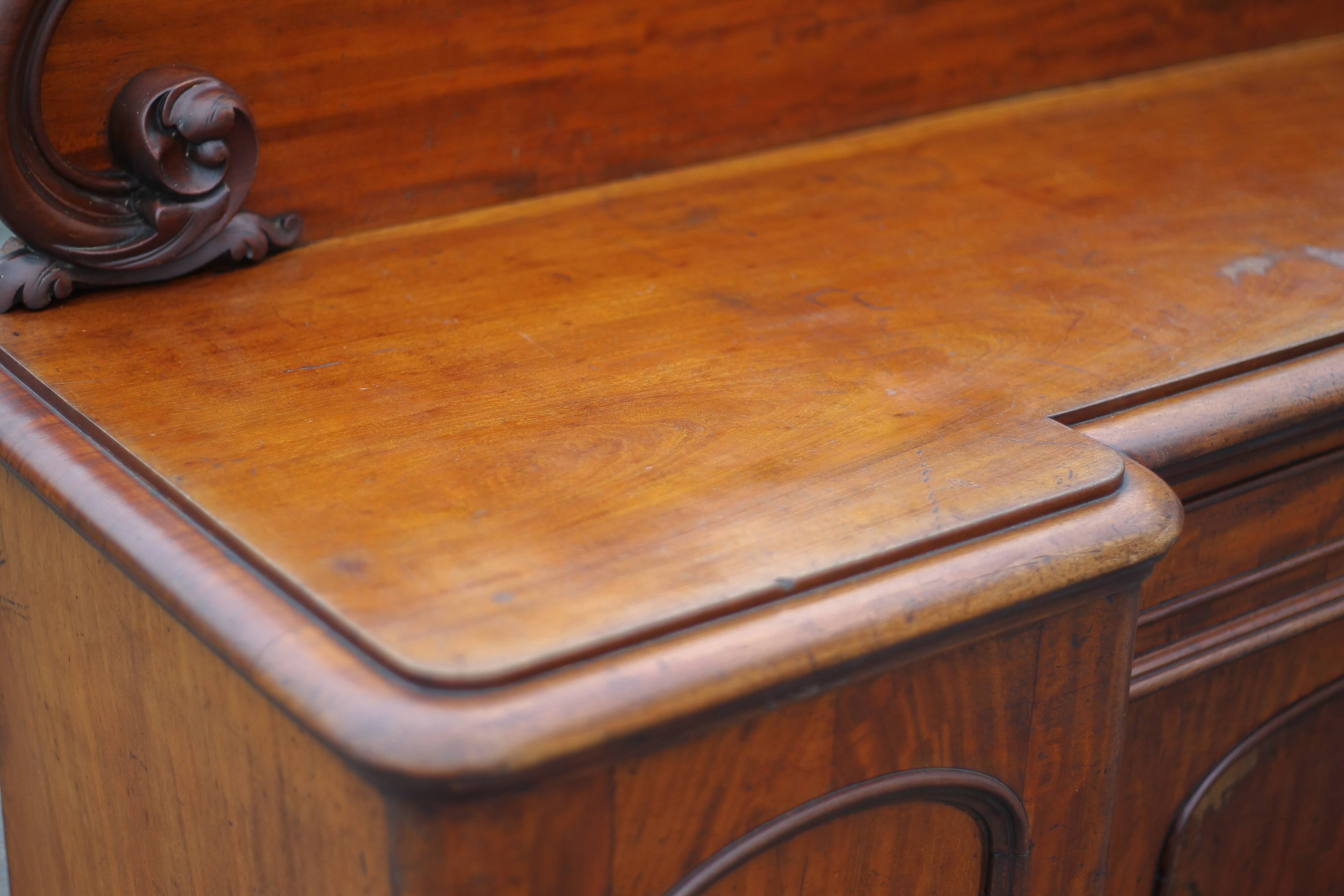 Antique mahogany furniture, English counter furniture, English servant, buffet furniture