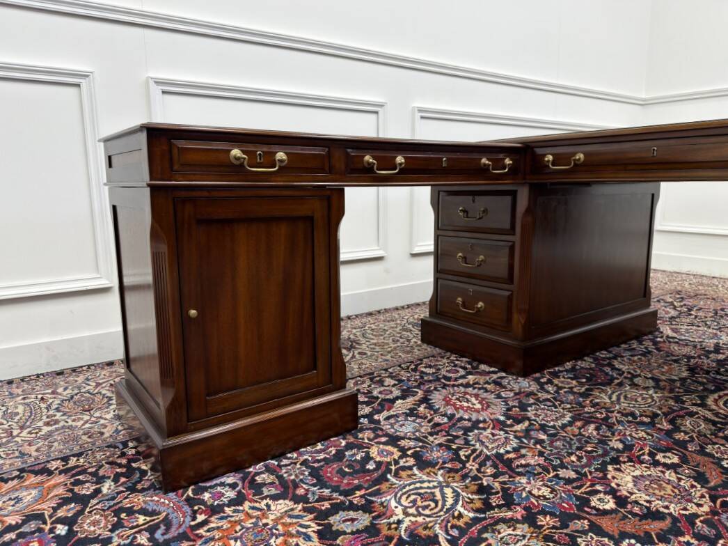 Bureau d'angle Globe Wernicke d'origine
