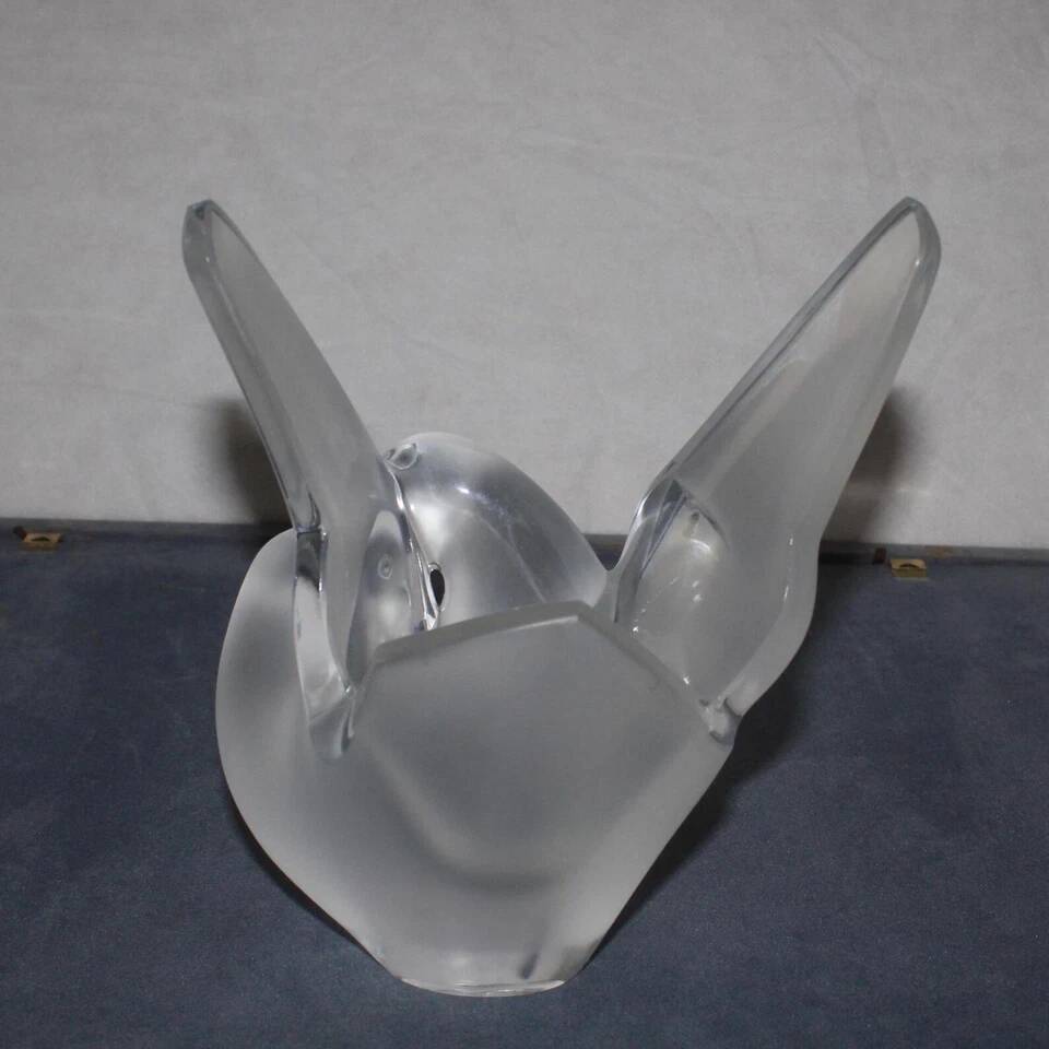 "Sylvie" crystal dove flower vase circa 1970 Lalique France