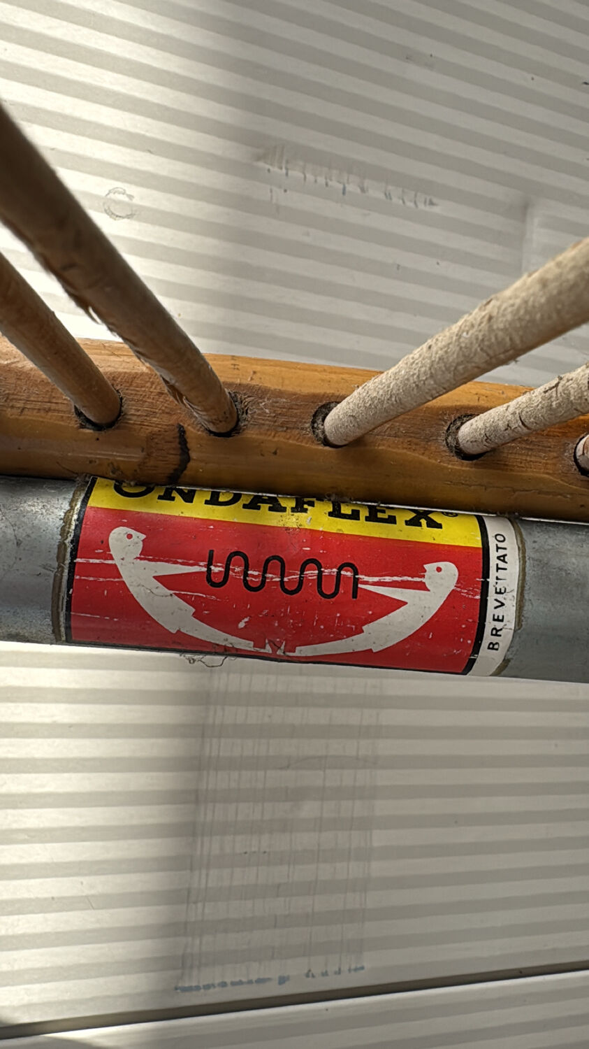 Vintage rattan bed 90x190cm