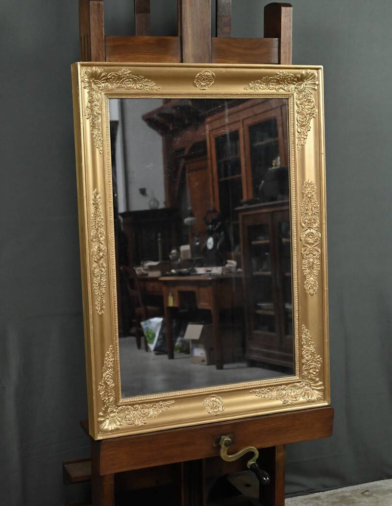 Important miroir en bois doré, style Restauration – Milieu XIXe