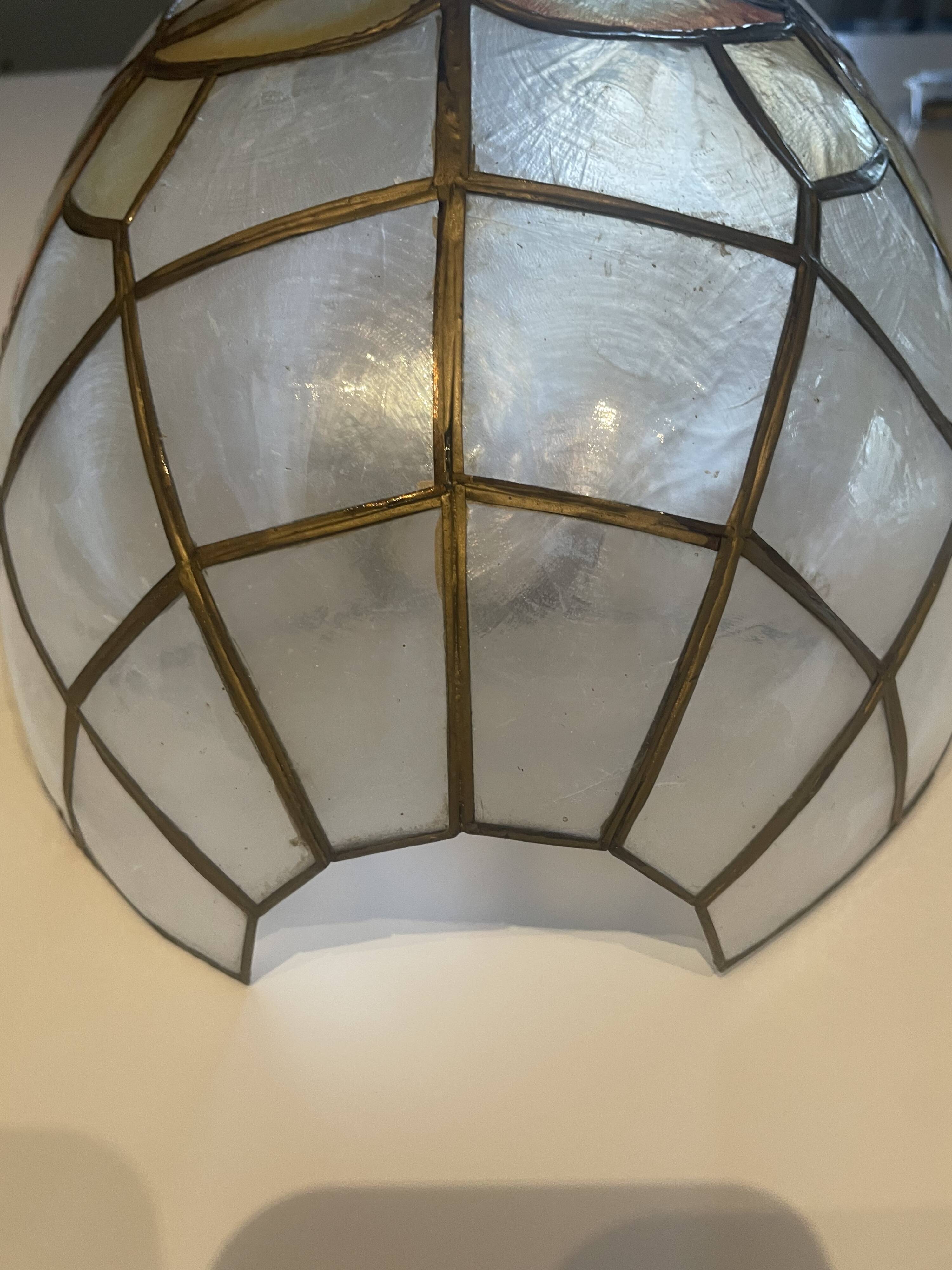 Applique abat jour nacre et laiton