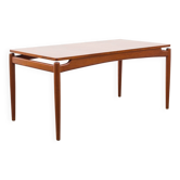 Large Scandinavian coffee table in teak from the 1960s.