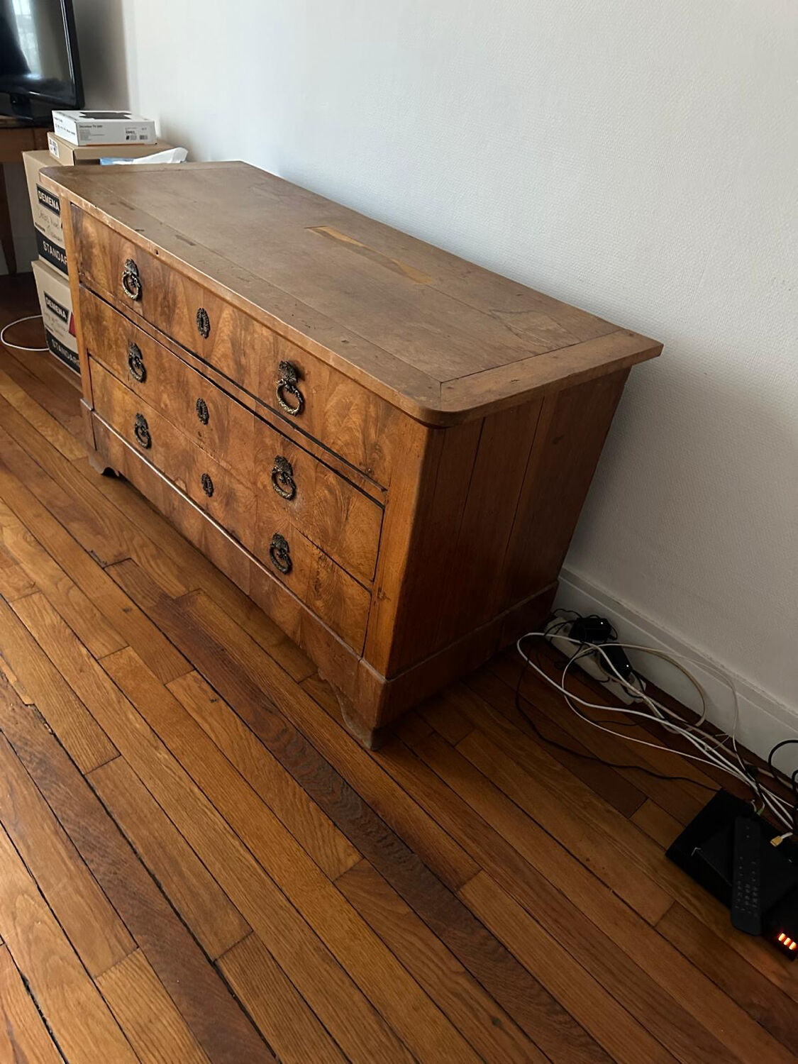 Commode restauration en noyer