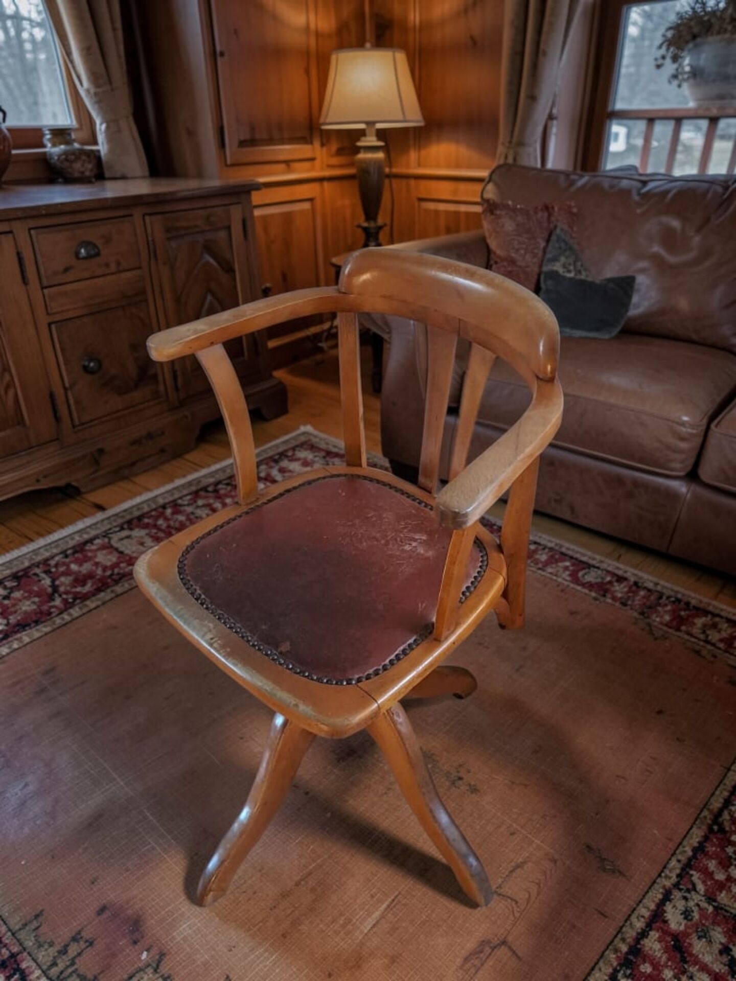 Siège de bureau rotatif en chêne, 1930s