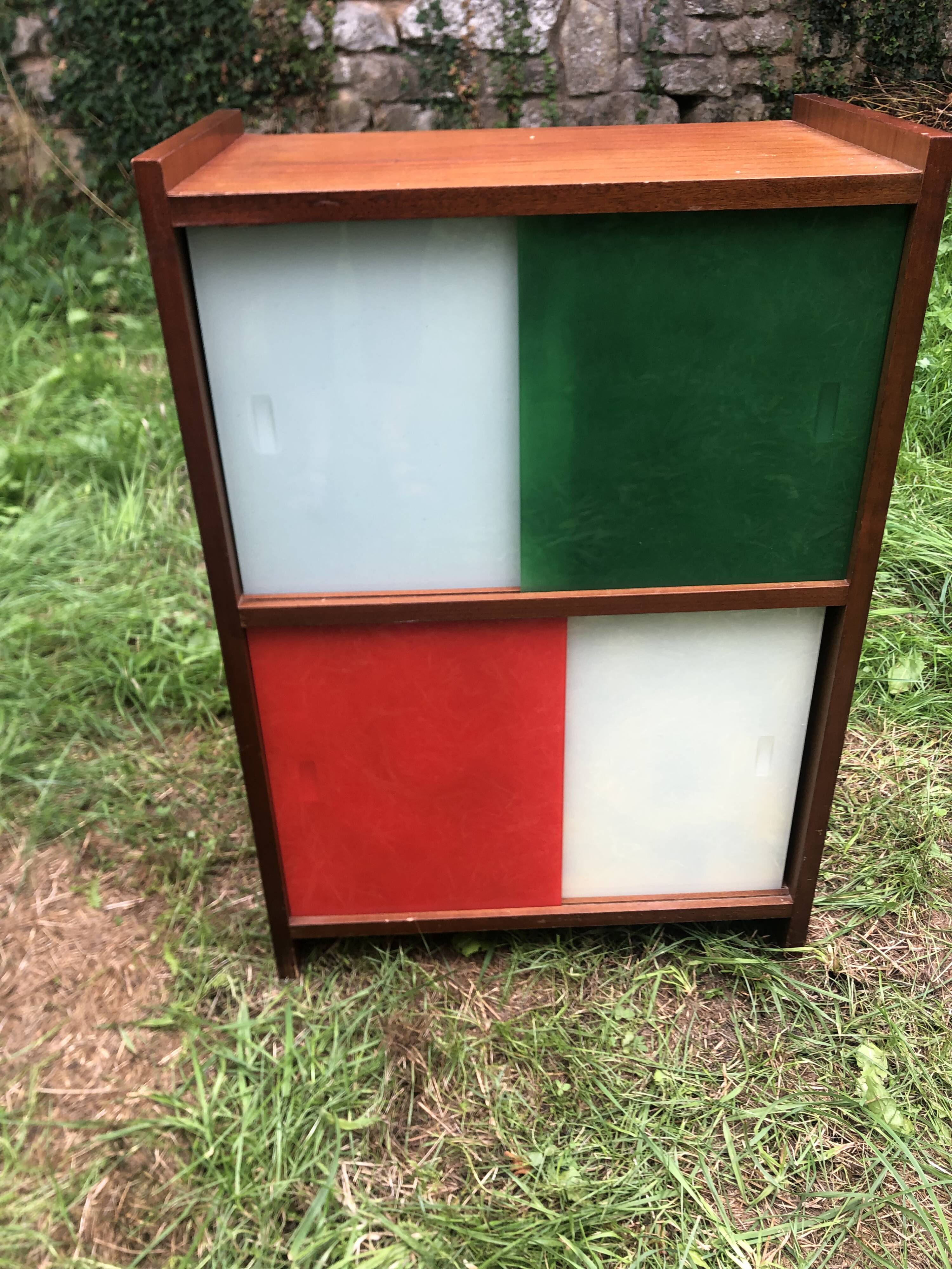 Showcase furniture storage vintage sliding windows 60s/70s