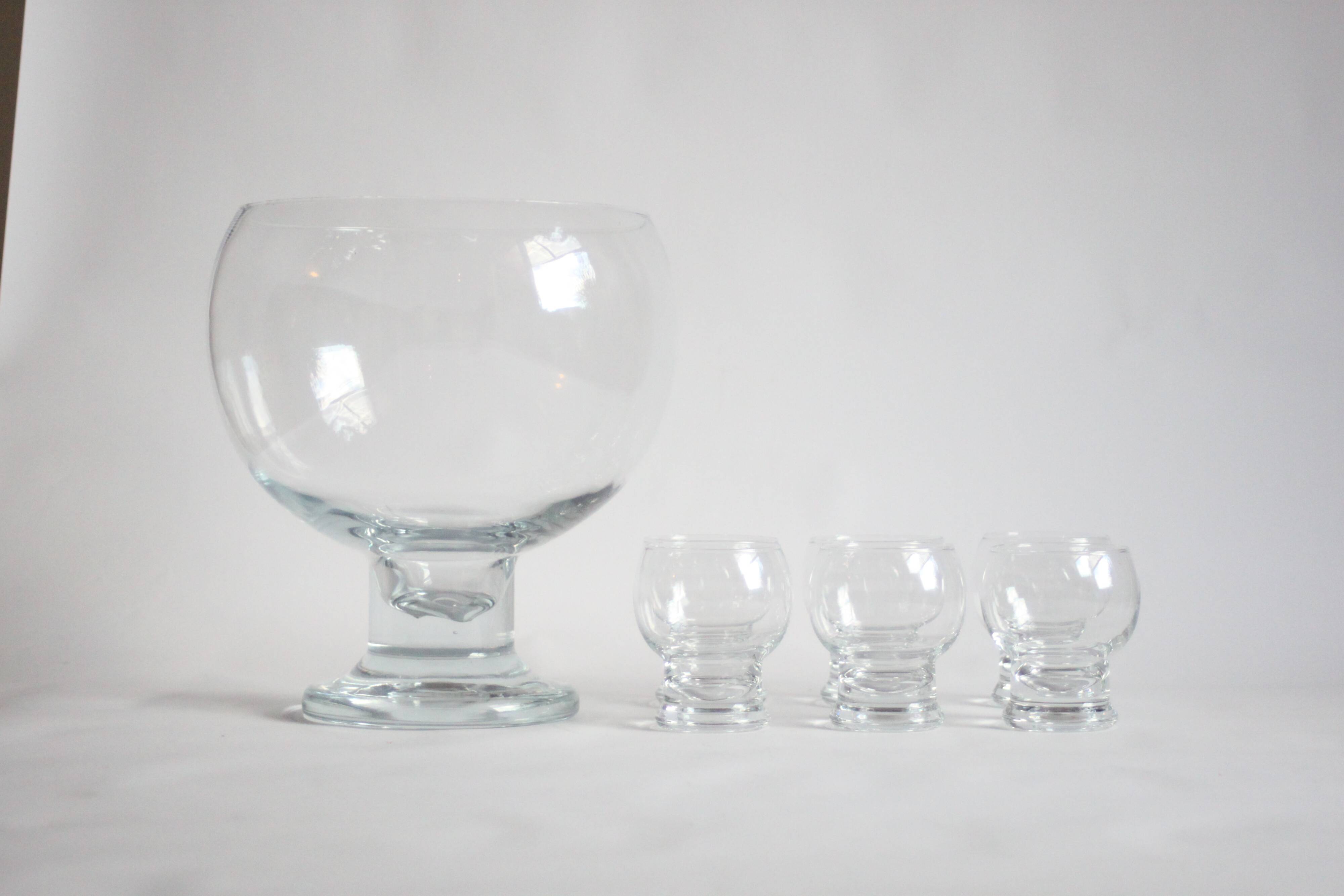 Glass Punch Bowl By Erkkitapio Siiroinen For Riihimaen Lasi, Finland 1970S