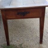 Farm table