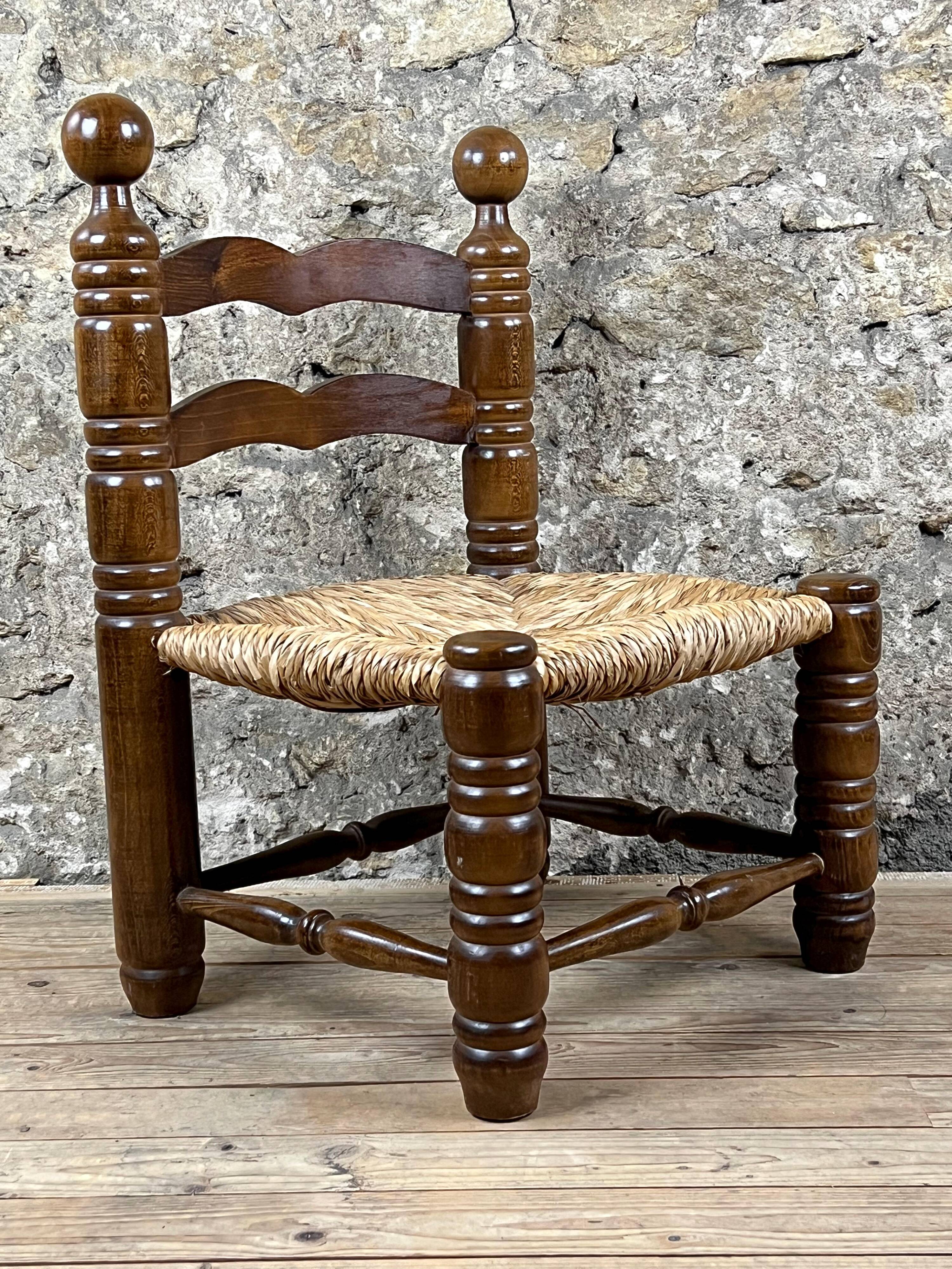 Wood & straw fireplace chair mountain chalet country cottage no dudouyt 60's