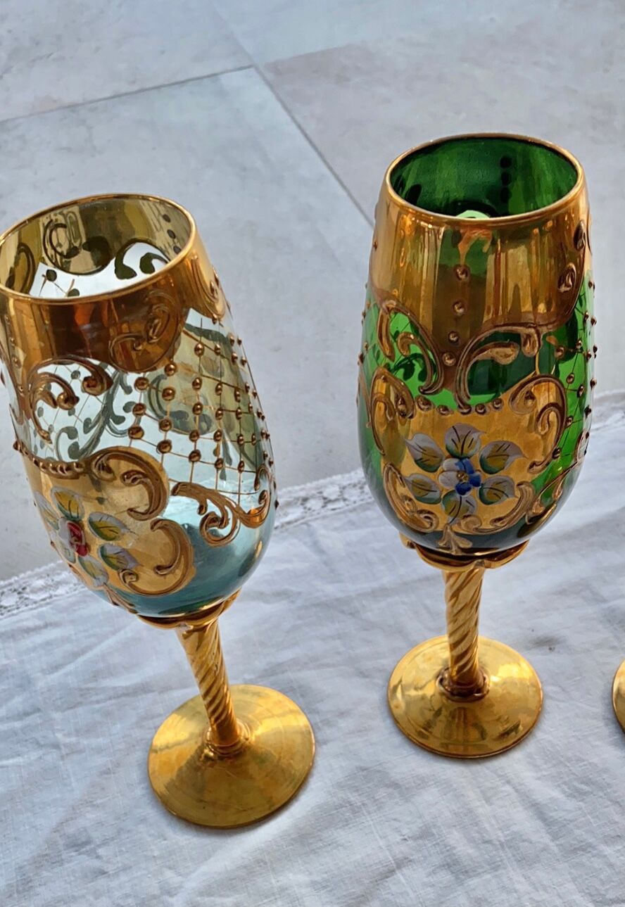 Lot 6 glasses Murano Venice gilded floral decoration in relief