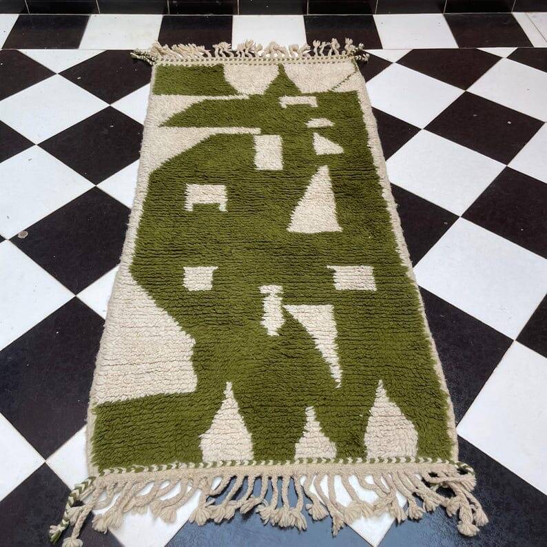 Handmade pure wool traditional green rug 140 x 260 cm