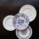4 mismatched vintage flat plates in blue and white earthenware - Bristol Lot