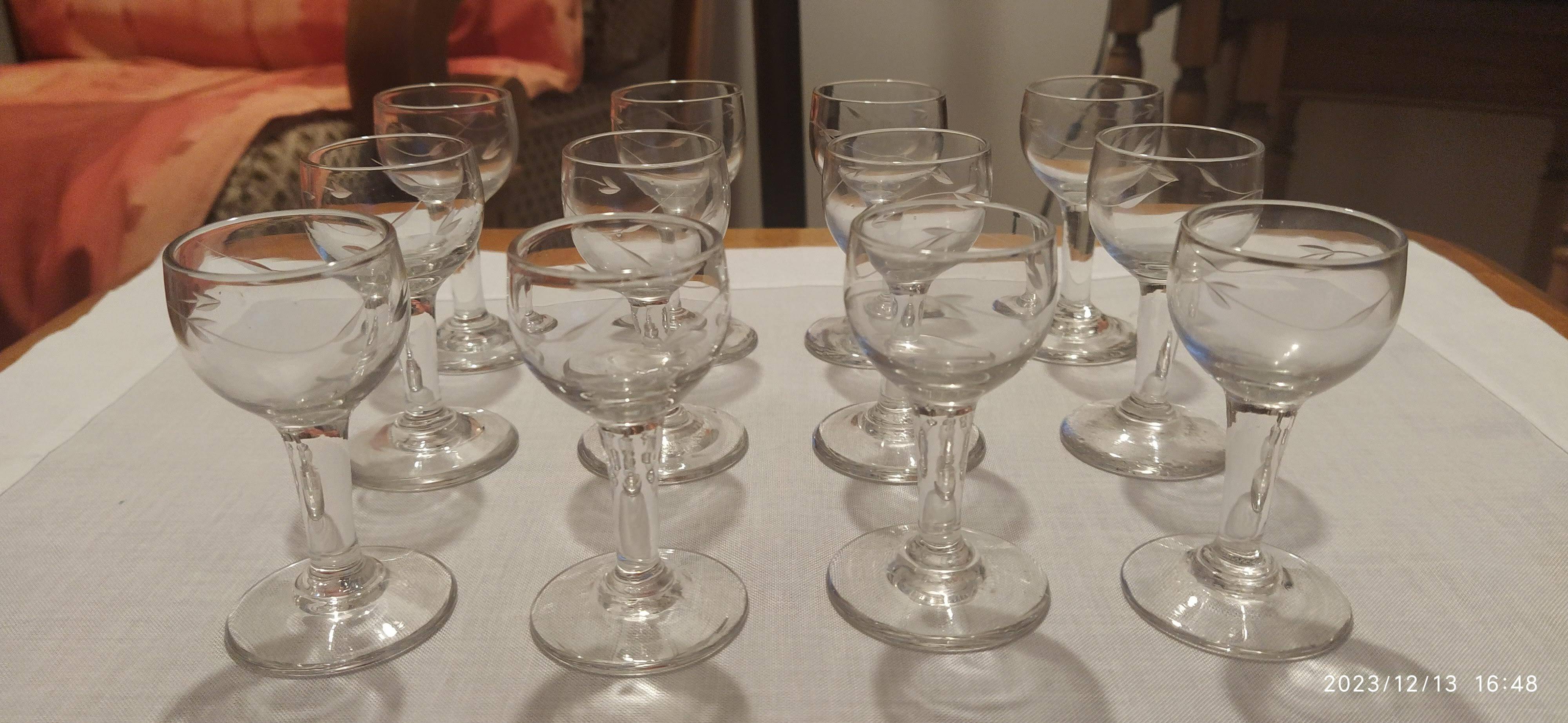 Set of 12 liquor glasses