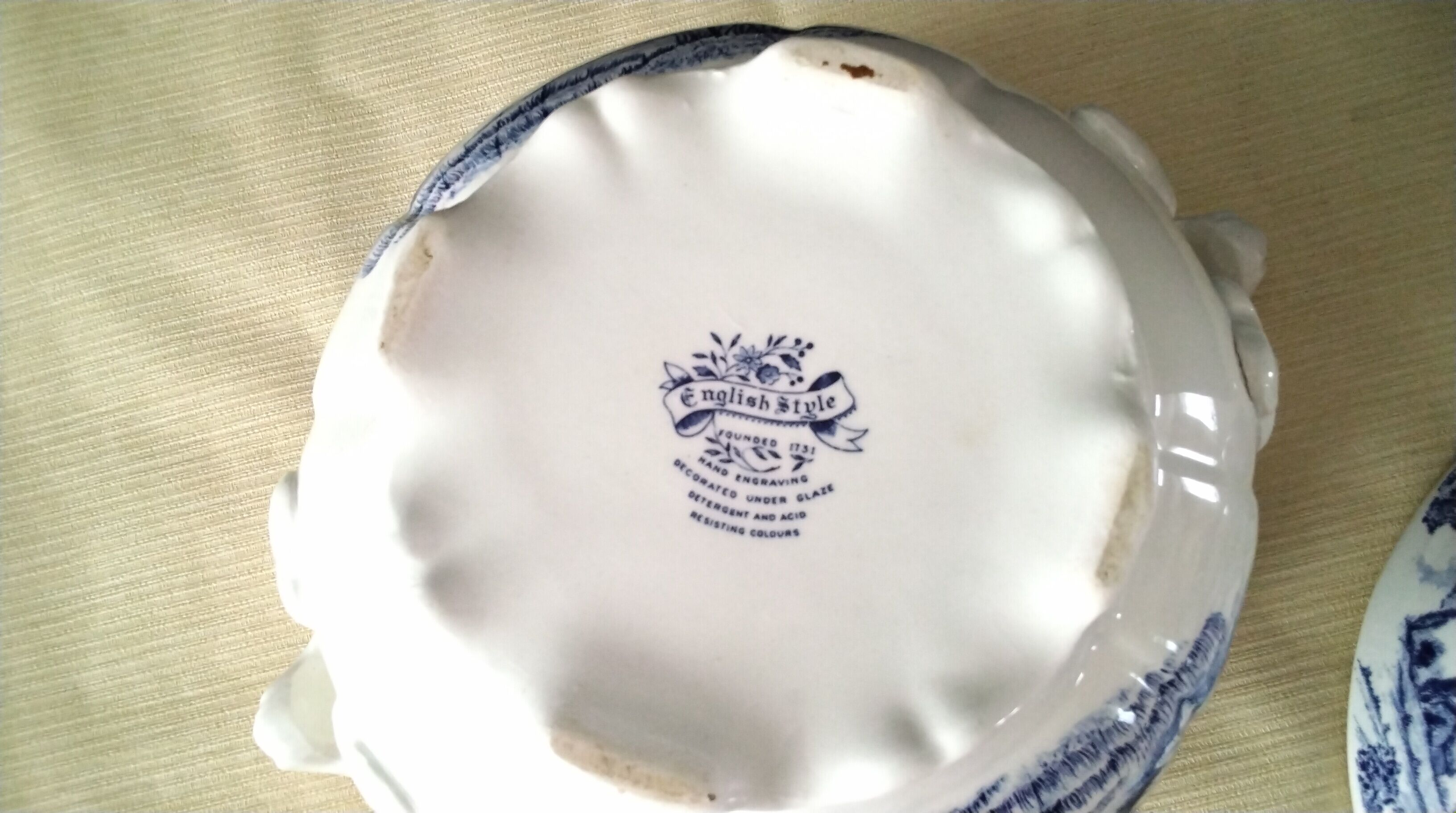 Lunéville earthenware soup tureen Model "English Style"