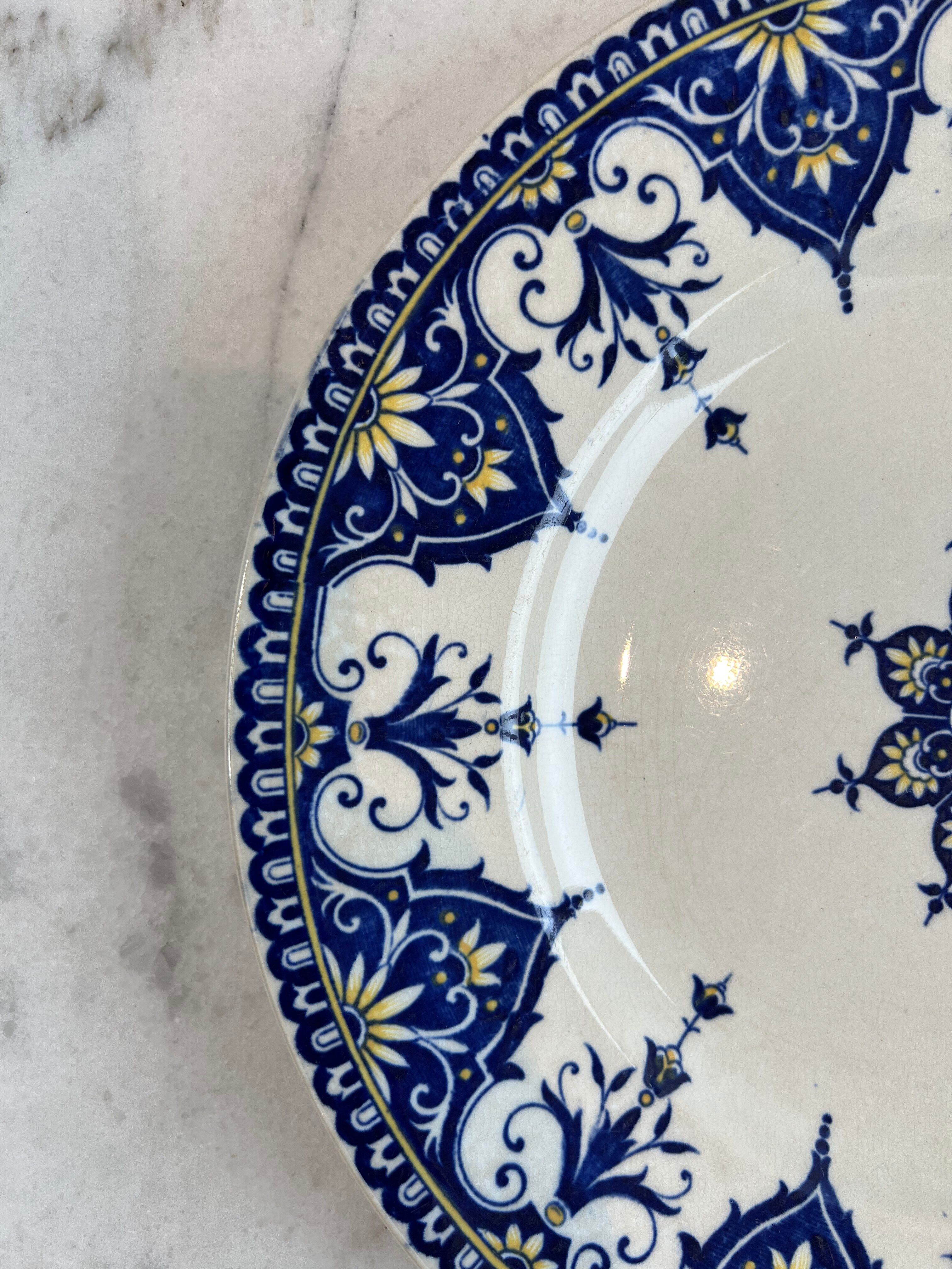 Flat plate ironstone Sarreguemines Cluny