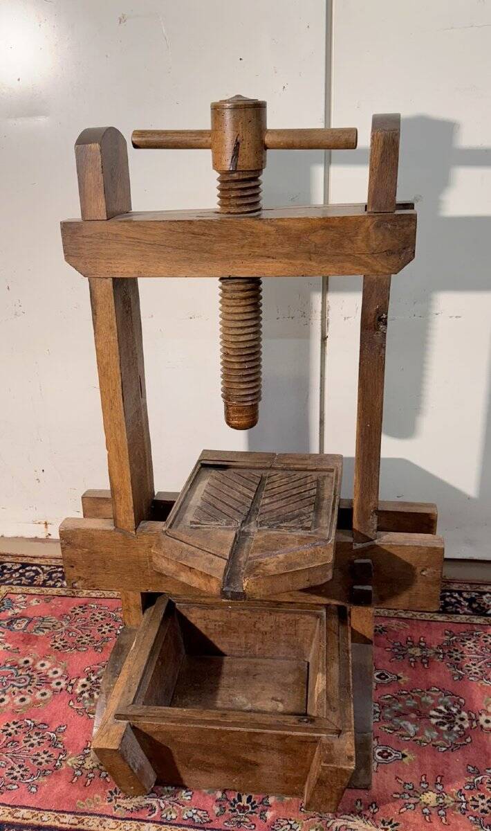 Popular art work: old press from the late 19th century