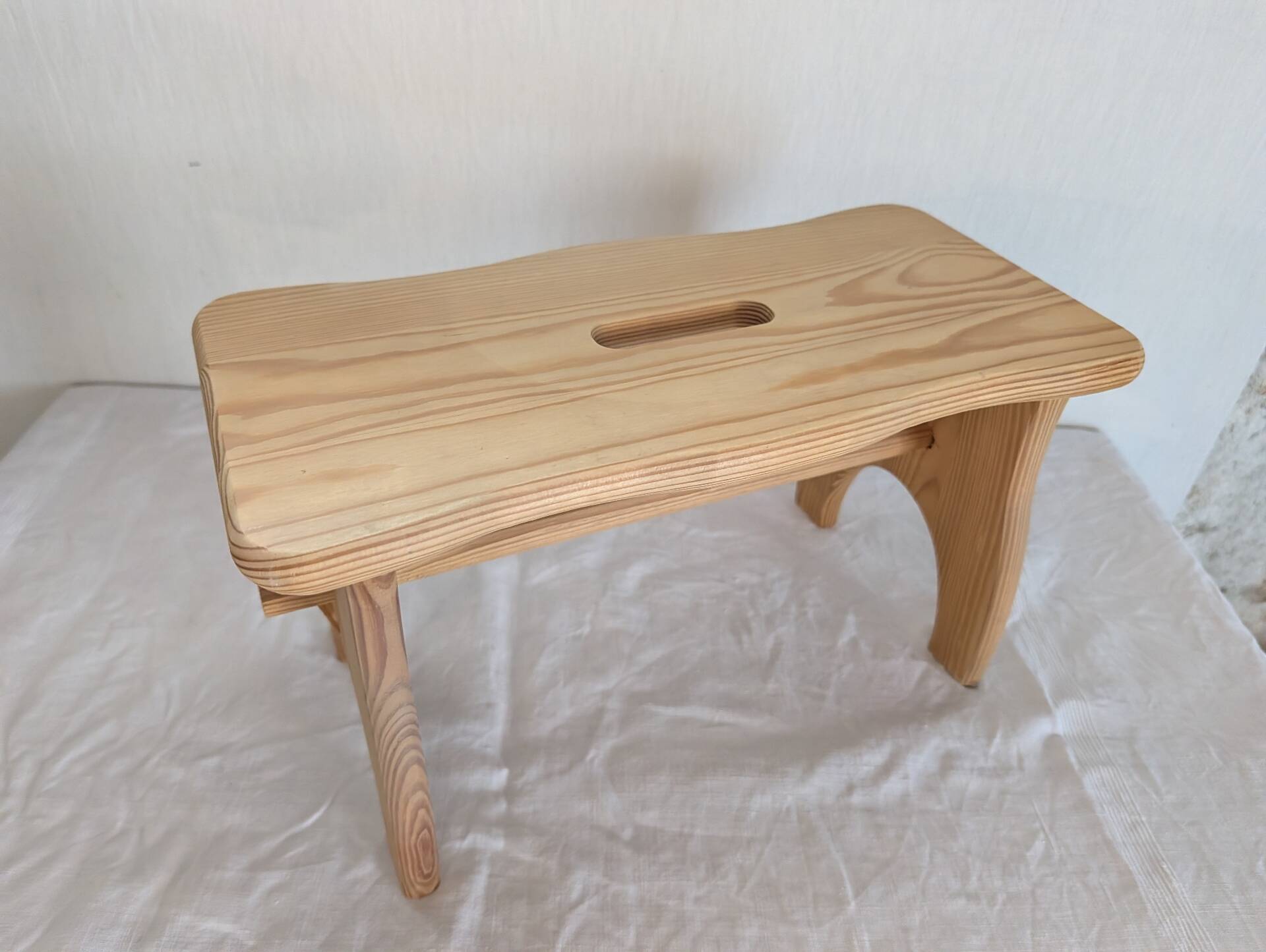 Small pine bench 1990