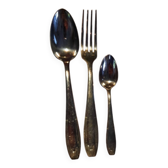 Silver metal cutlery set