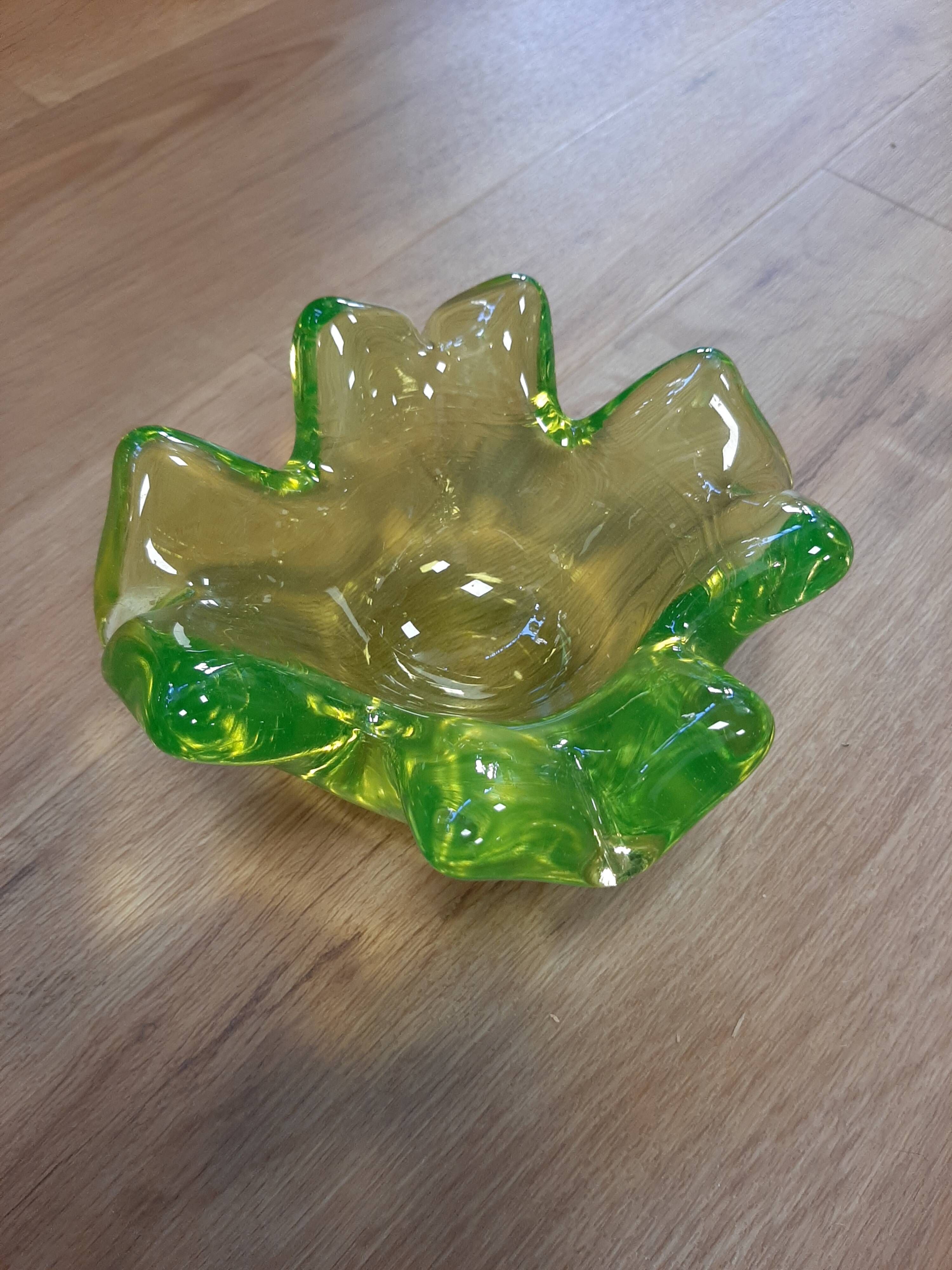 Vide poche verre d'ouraline