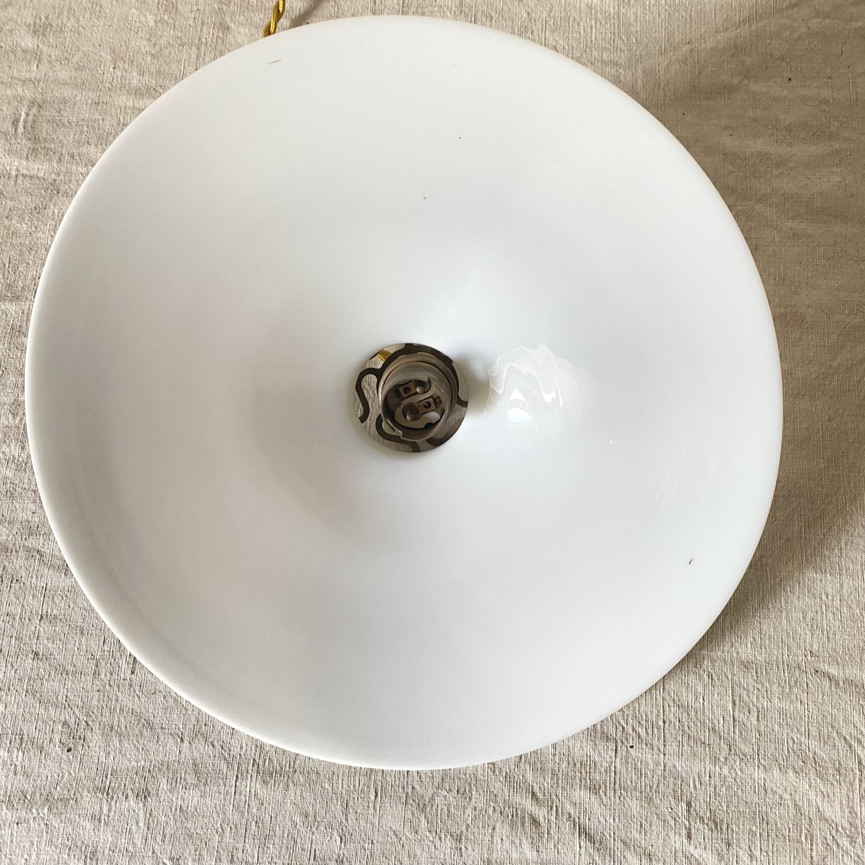 Complete rise and fall in porcelain