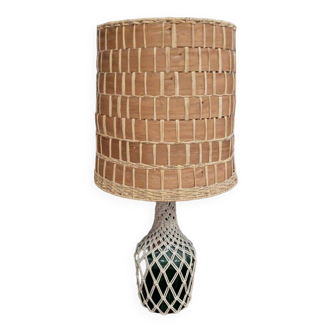 Lampe 1970 avec abat-jour en rotin tressé piètement en verre et tissu
