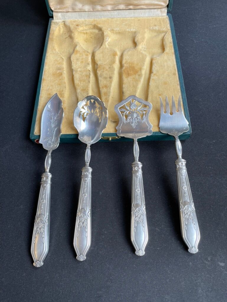 Complete box of cutlery Minerve 1st title Art Nouveau